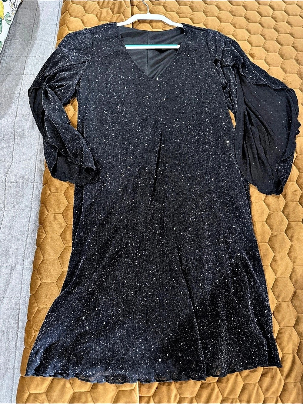 SHEIN Cloak Sleeve Glitter Dress Black Mini Size Medium